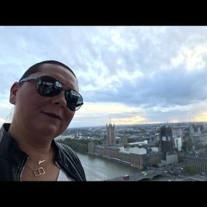 Meet your Posher, Beata